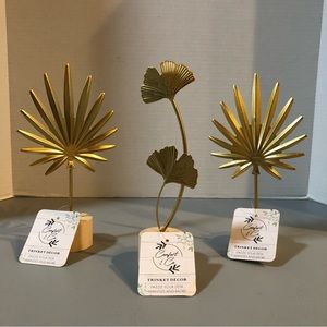 Decor Metal Palm Leaf Fronds and Gingko Leaves Wood Bases